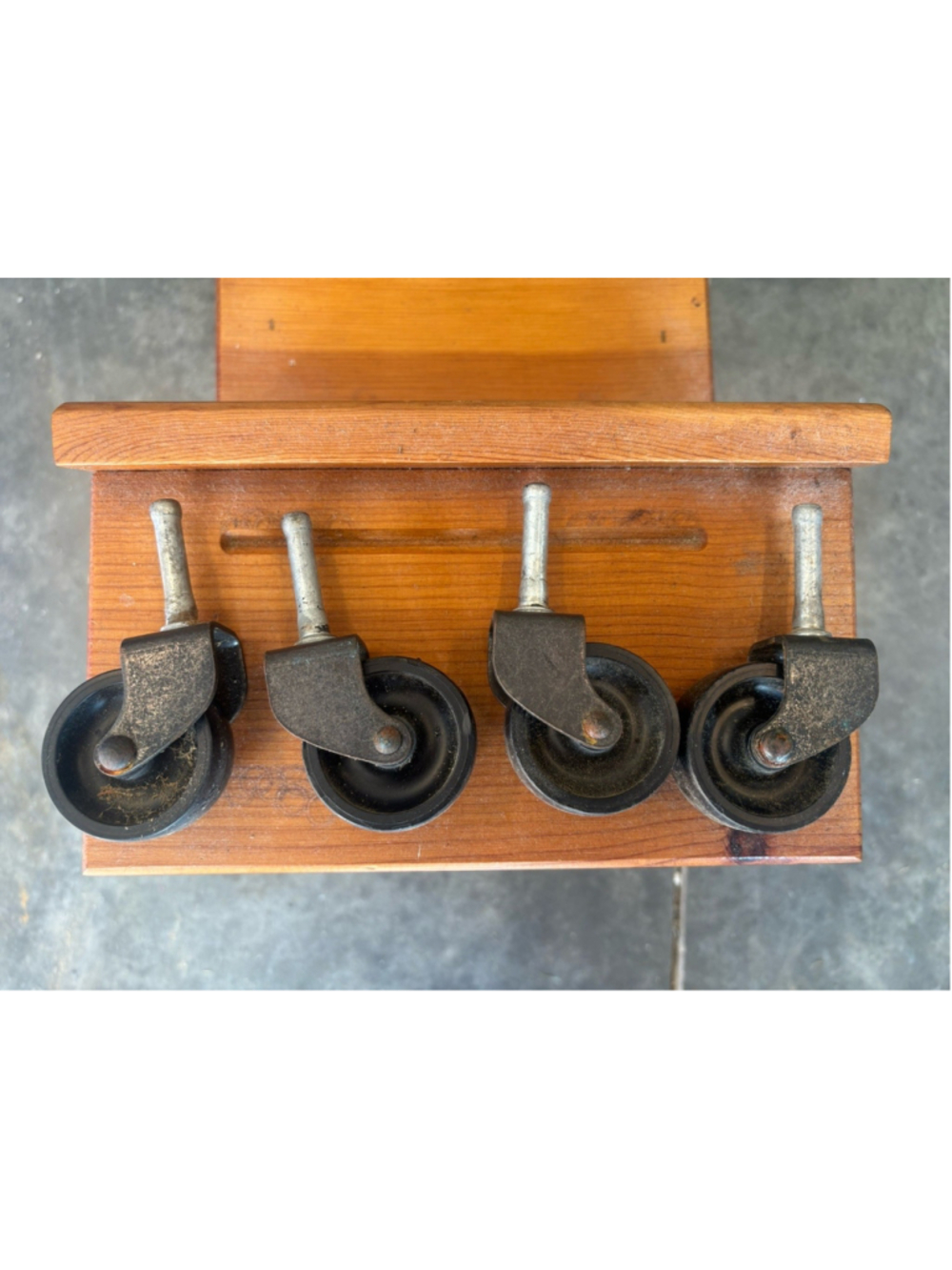 Set Of 4 3.5" Cast Iron Stem 1.5" Plastic Wheel Casters A-35 VTG